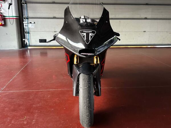 Triumph Daytona Moto